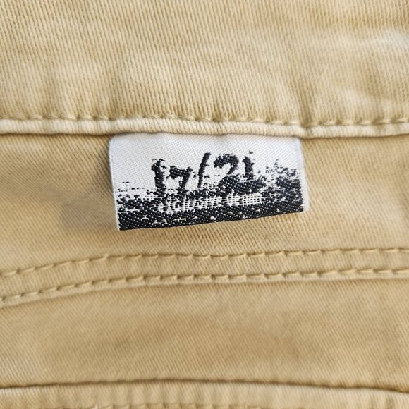 17/21 Exclusive Denim Capri Jeans Cuffed Low Rise Womens Size 10 Beige EUC - Picture 14 of 14